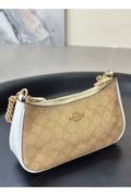 Luna Coach