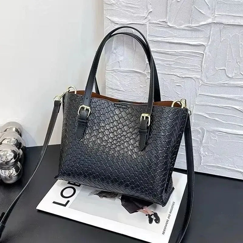 Cartera Kiara en tonos neutros